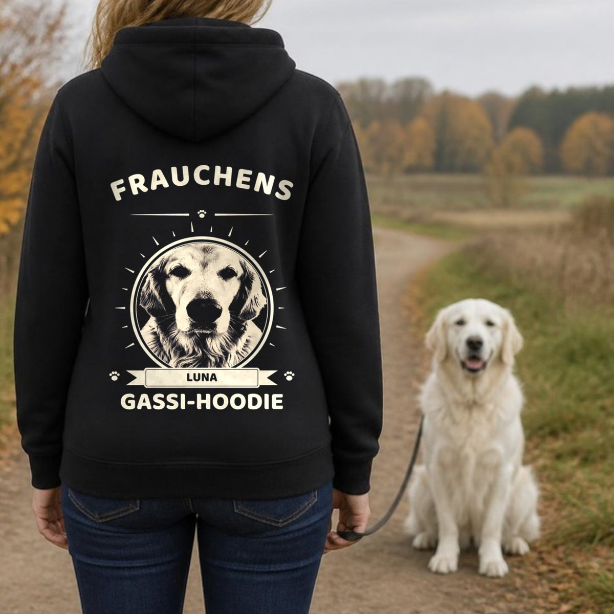 Gassi-Hoodie Szene – personalisierter Hoodie mit deinem Haustier von Lil Snouts